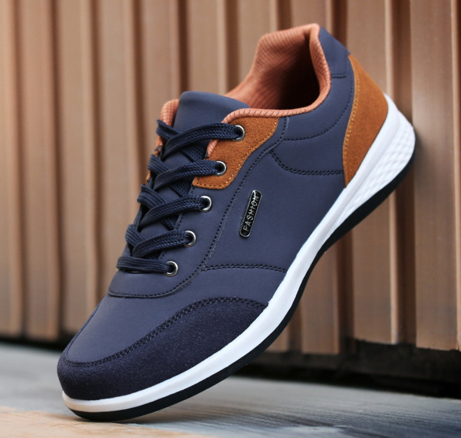 Lightweight casual sneakers