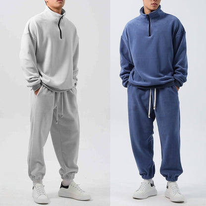 Loose-fitting fleece tracksuit