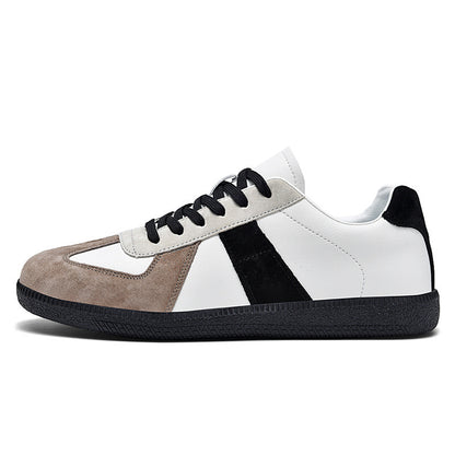 Retro Sneakers made of Canvas and Leather