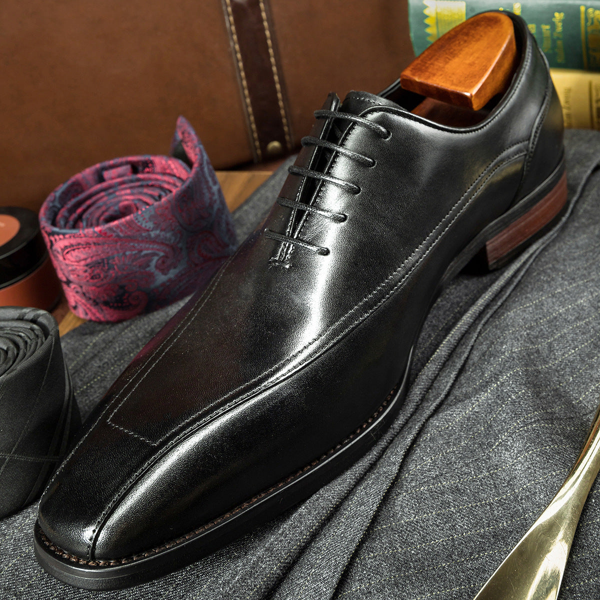 Classic Oxford Leather Shoes